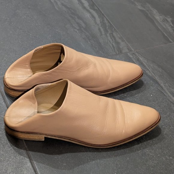 Everlane Modern Babo Loafer in Nude - Picture 2 of 6